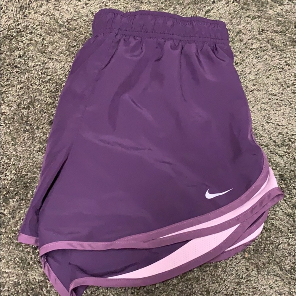 Nike Shorts - Picture 4 of 4